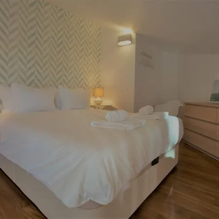 Picoas Duplex Penthouse *