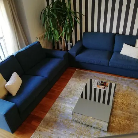 Picoas Duplex Penthouse * Lisboa