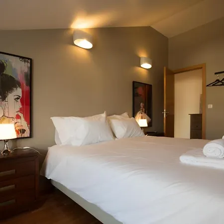 Picoas Duplex Penthouse * Lisboa